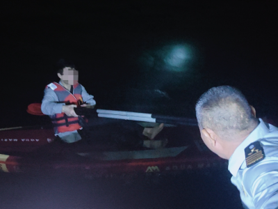 生死21小时！大鹏新区海域3名运动桨板失联人员成功获救