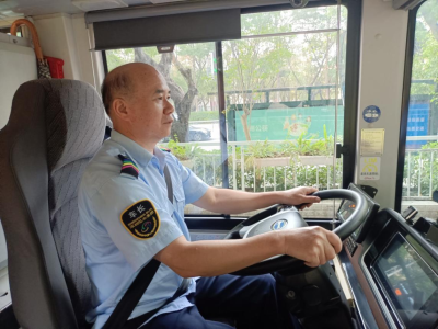千元耳机失而复得，乘客盛赞深圳巴士集团公交服务“五星级！”