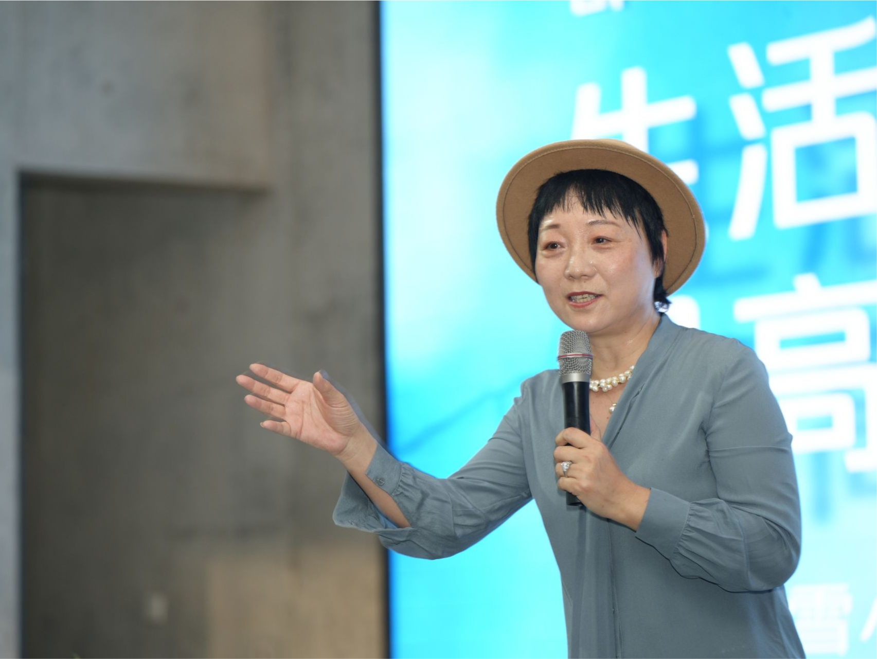 罗湖区图书馆举办首场“都市名家讲坛”