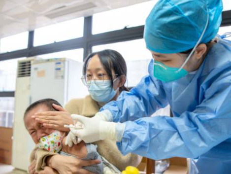 这病号称“见面传”，学校易暴发！深圳娃可免费打疫苗 