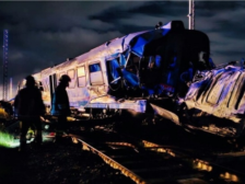 意大利南部一火车与卡车相撞，致2人死亡