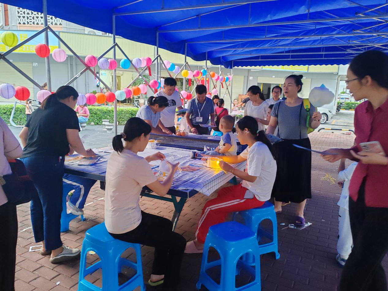 “廉动有我、廉结你我他”兰园社区家风游园会举行