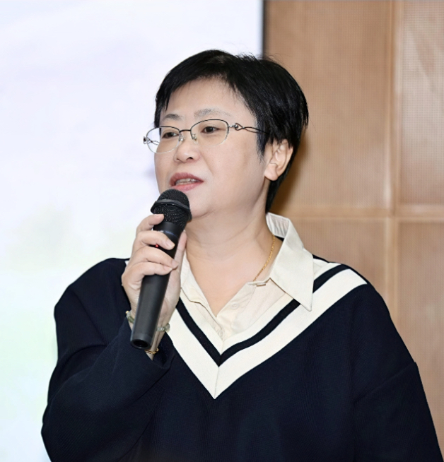 “点亮儿童未来”亲子活动在深圳市儿童医院举办