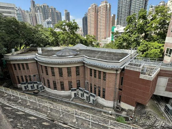 观文脉·发现香港 099期｜香港大学冯平山楼外部：一本书的封面