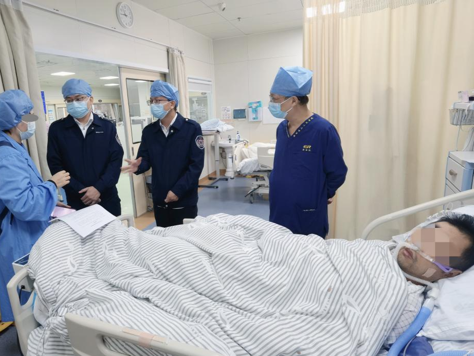生死时速 起死回生  南山医院成功救治一例心跳骤停患者