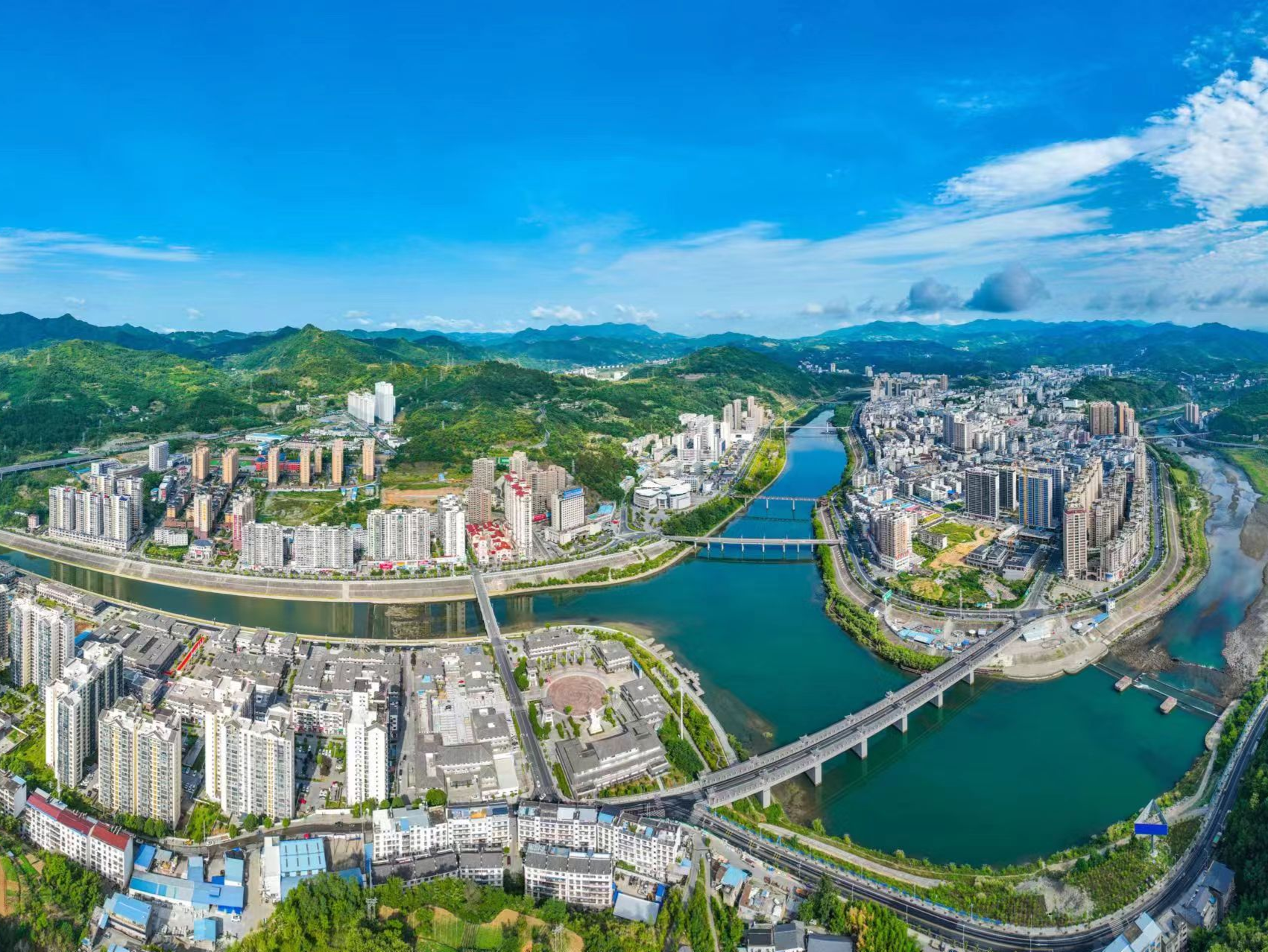 湖北省竹山县在深发布高端矿泉水资源调查成果