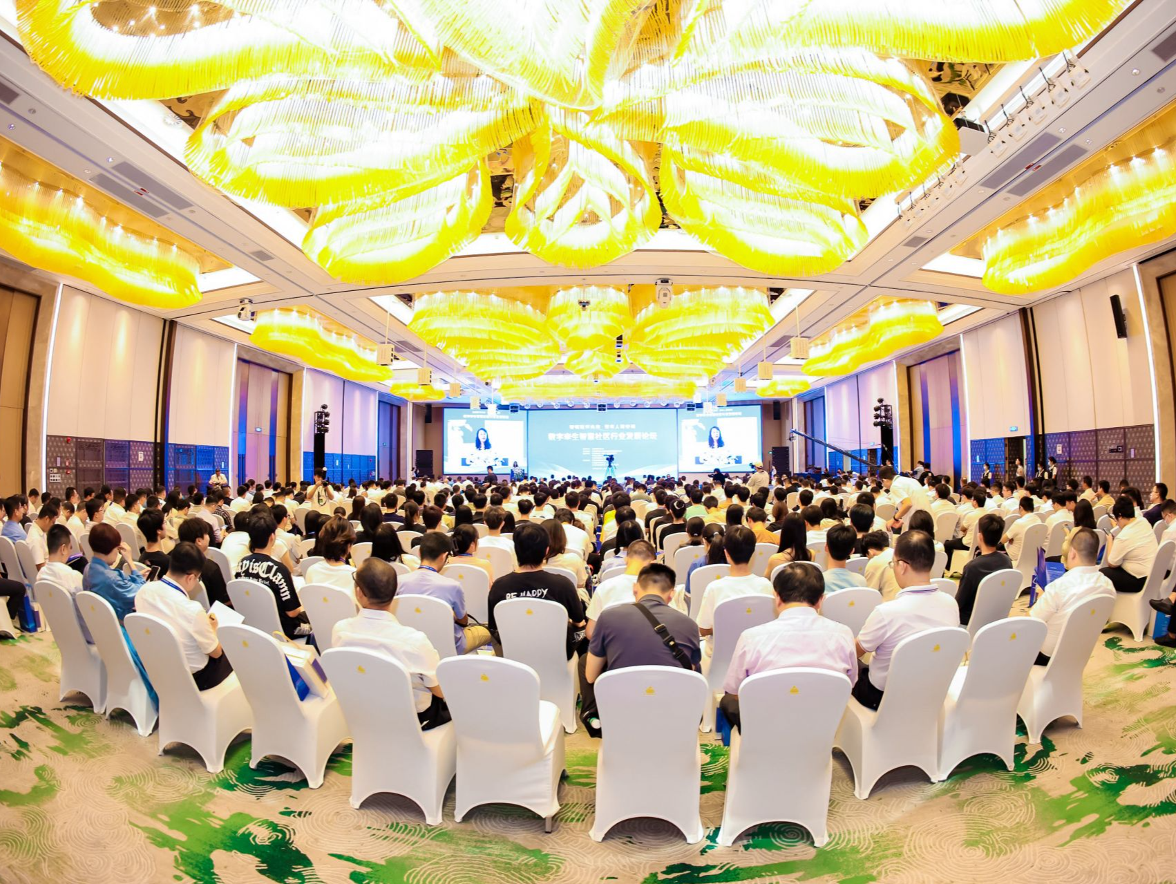 数字孪生智慧社区行业发展论坛在深圳举办
