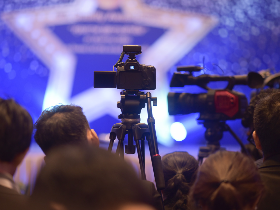 胸中有理想 心中有光芒