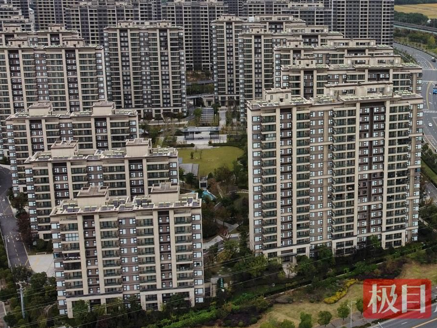 百亿毒地诉讼风波中的业主：有人想找检测机构屡遭拒，有人无奈推迟儿子婚房装修