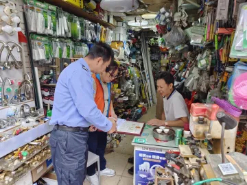 东晓街道松泉社区开展易制毒化学品排查行动