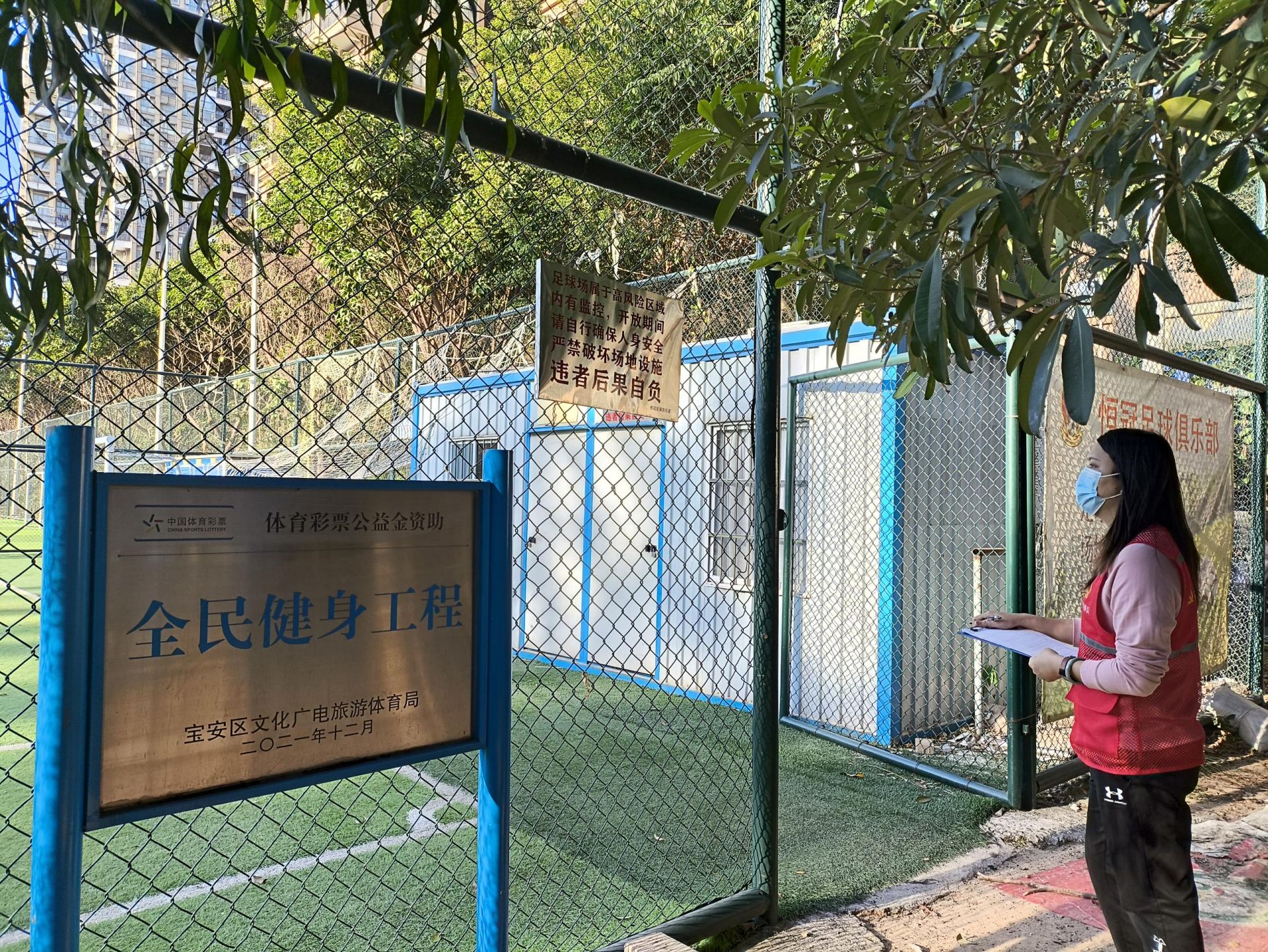 江边社区全面排查“围而不建”“建而不用”“用而不畅”现象，推动工程建设健康发展