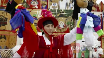 装13部监控诈骗137万，韩国夫妇操控一家庭长达19年，检方要求重判30年