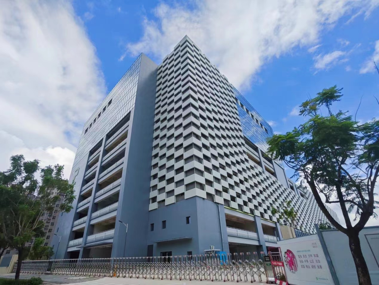 民治综合车场落成，可提供公交车位588个！