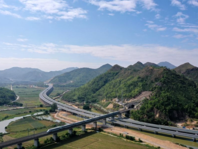 汕尾红海湾迎来首条高速公路！兴汕高速海红段二期工程正式通车