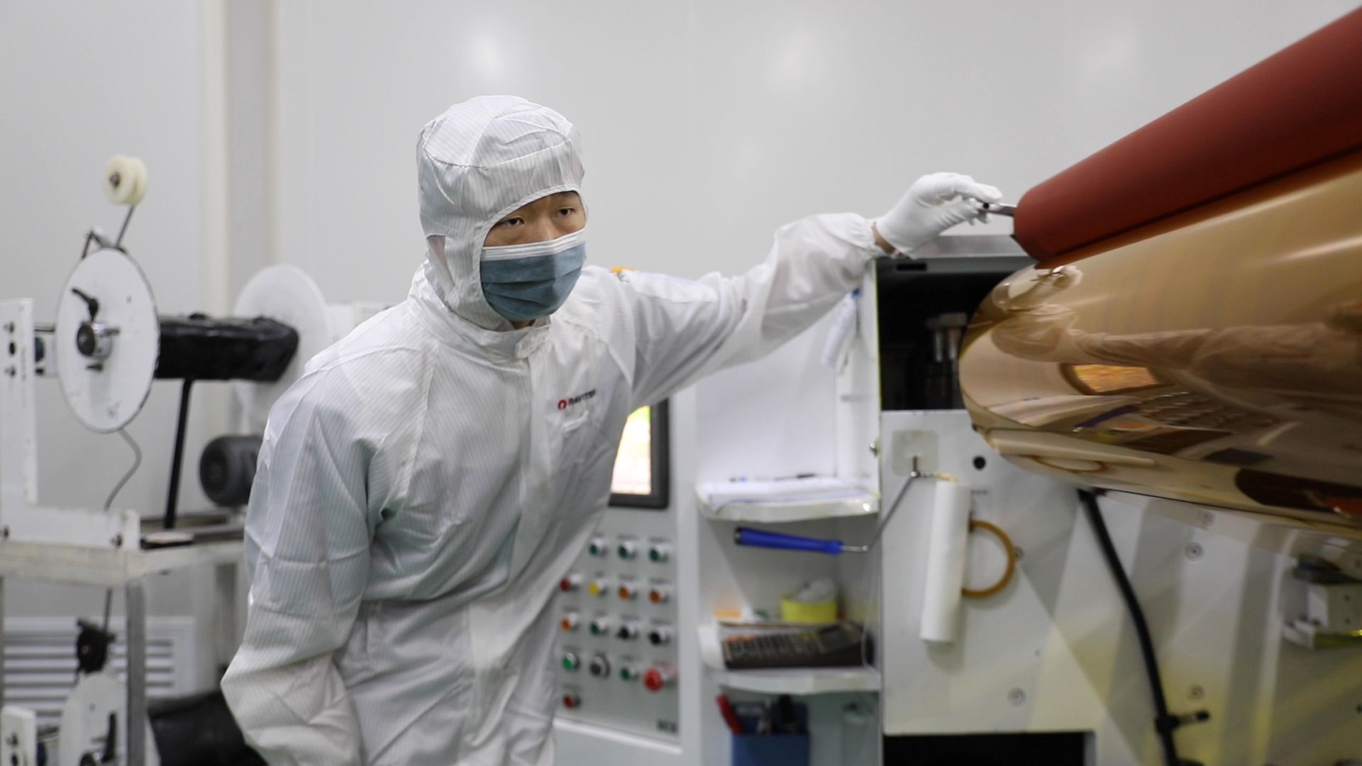 在深圳看见新质生产力｜深圳出了个赋能百业的“高分子之王”