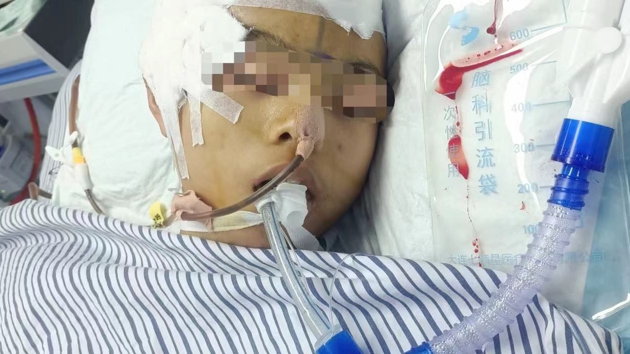 阳春13岁初中男生被同学殴打入院，亲属最新回应：我们目的是救命！