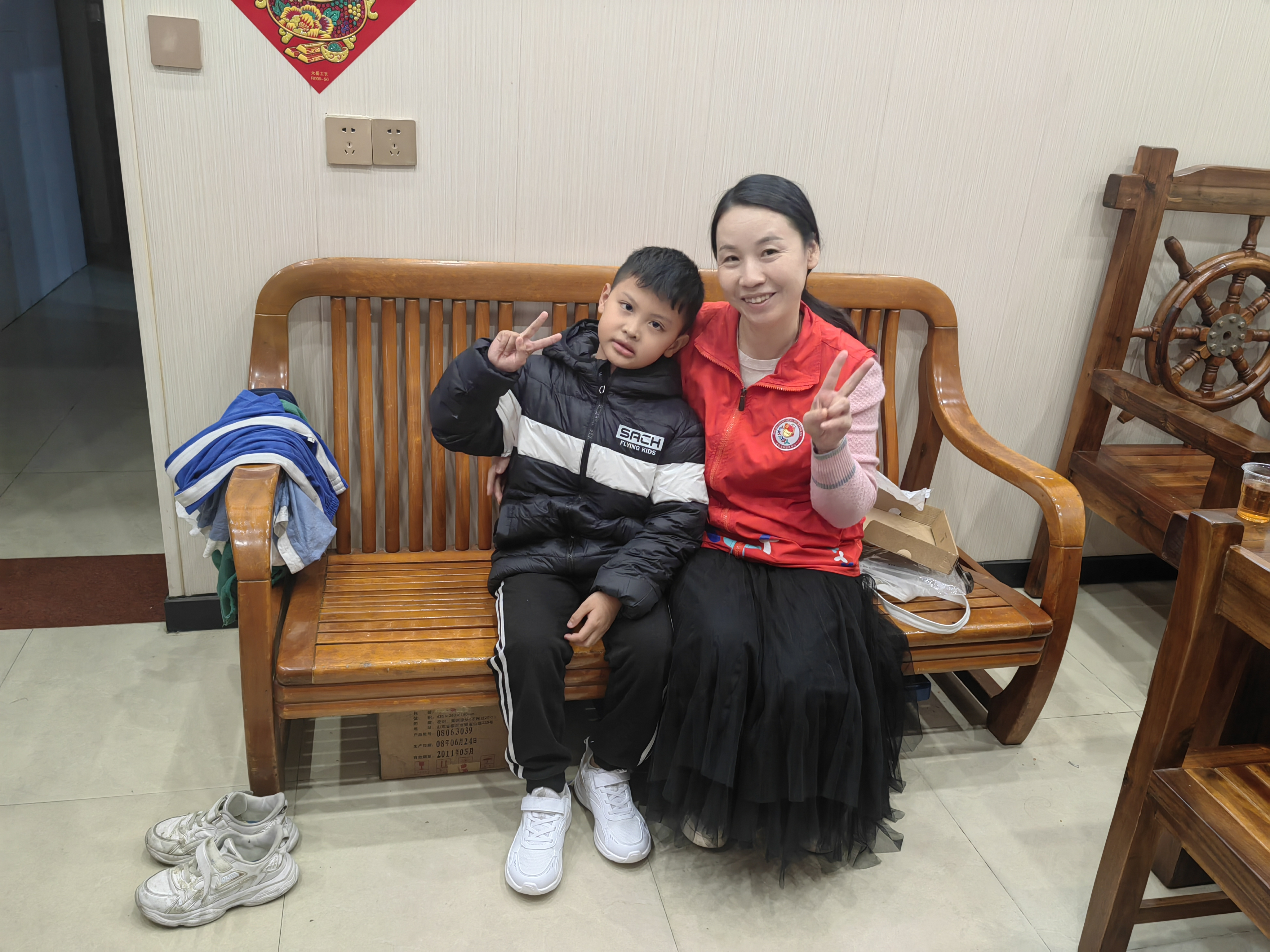 一对一结对帮扶 蛇口妇联执委“点亮”儿童微心愿