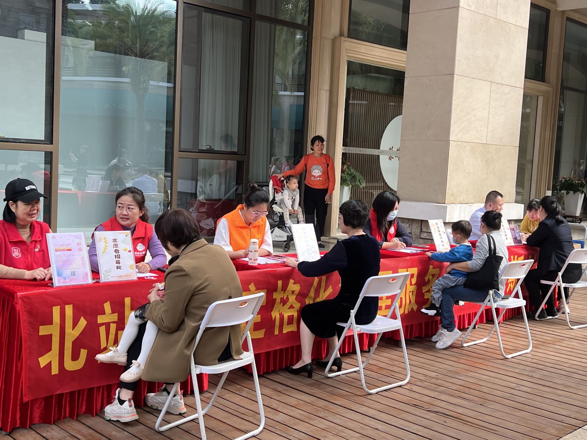 北站社区积极探索定格化管理服务，以“绣花功夫”激活社区治理内生动力