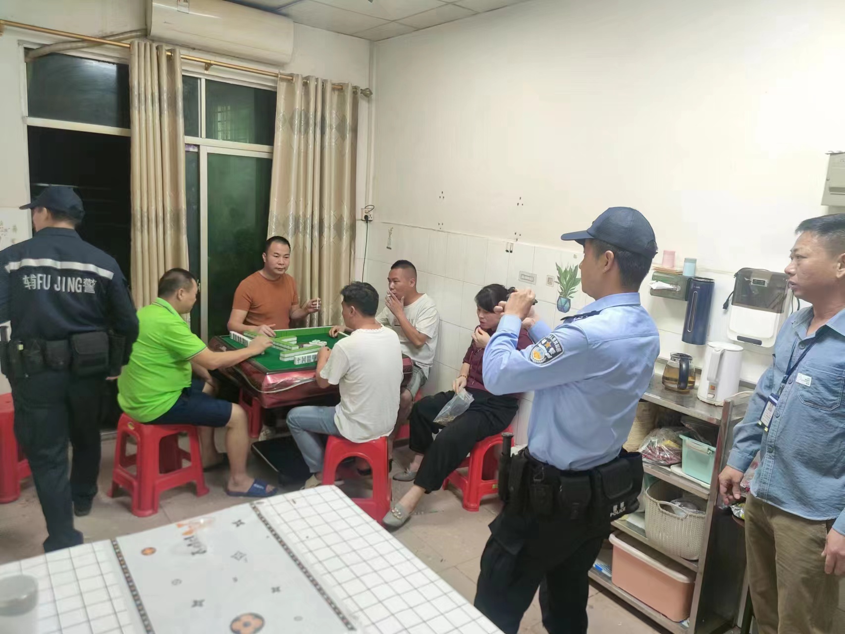 薯田埔社区：小分格与警格融合赋能 助推基层治理提质增效