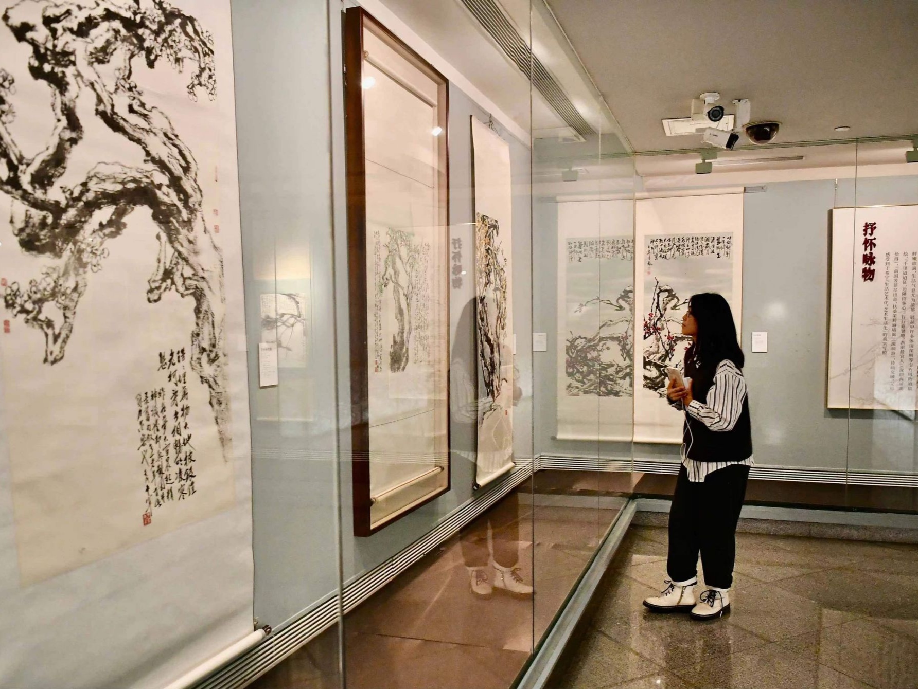 赏花发南北枝！“关山月、于希宁花鸟画艺术专题展”开幕