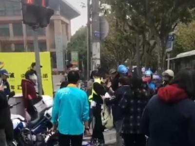 上海警方通报“交警被捅伤”：伤人男子已被控制