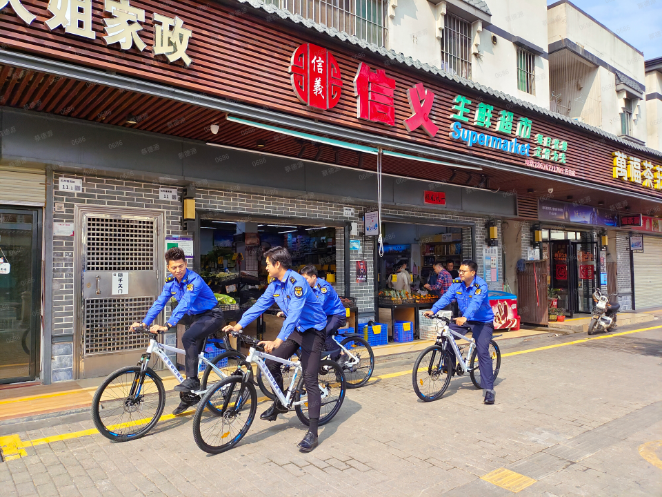 石井街道：一抹“城管蓝”，打造“文明城”