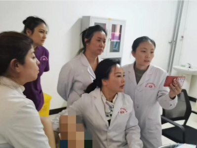 “能治！能结婚！”新疆姑娘患罕见病，援疆医生带她回深治疗……
