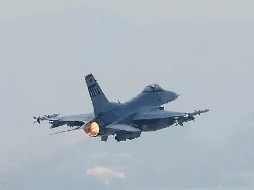 驻韩美军一架F-16战机在黄海坠毁，飞行员紧急逃生