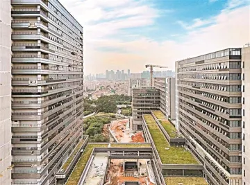 广州日报：深圳首个平方公里级“工业上楼”项目，开园即满员