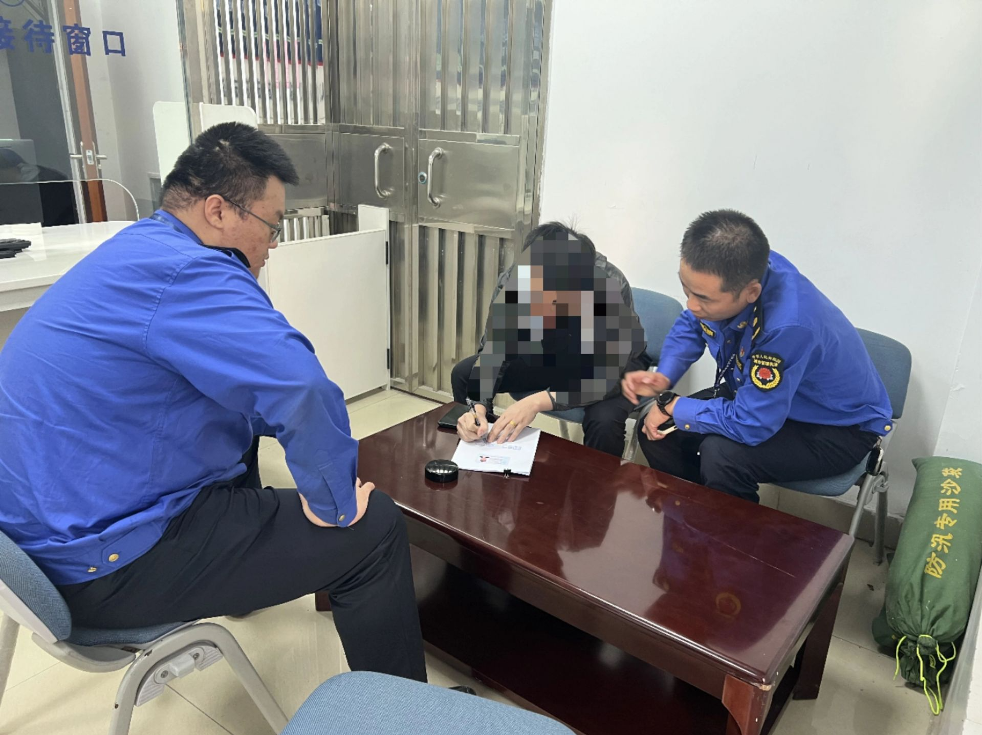罚款4000元！龙岗开出深圳市首张罚单