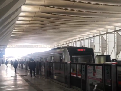 北京地铁昌平线今日分段运营