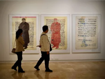 “轻舟强渡——第六届全球华人艺术展”汇聚17位艺术家的精品