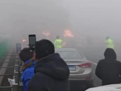 津蓟高速一路段发生多起追尾事故：22辆车受损、8人轻微伤