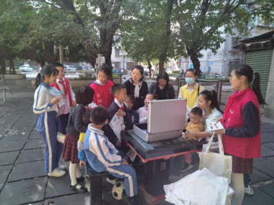 桂木园社区开展禁毒志愿者宣传活动