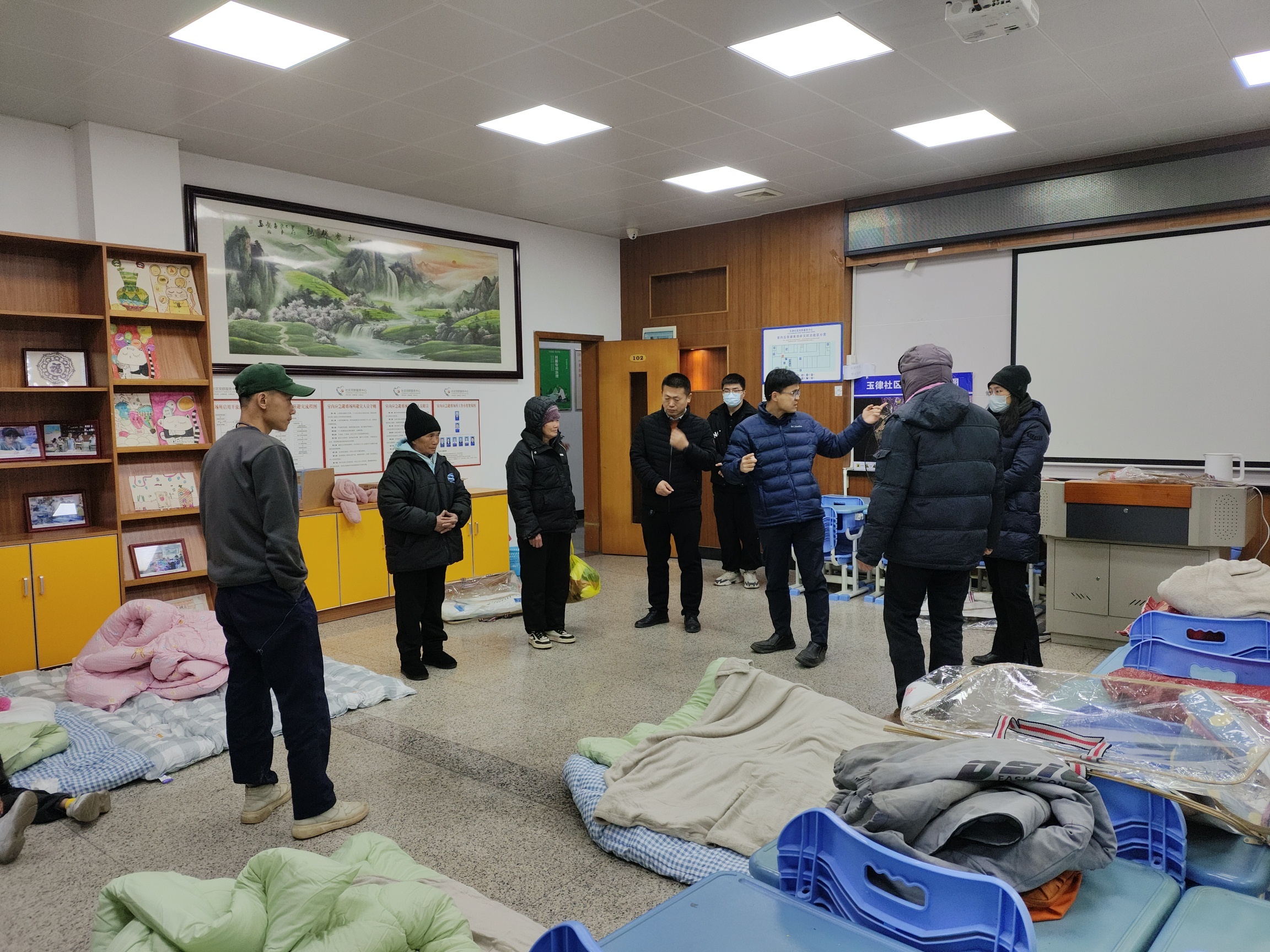 小分格托举大平安 田寮社区暖心救助三边寮拾荒人员