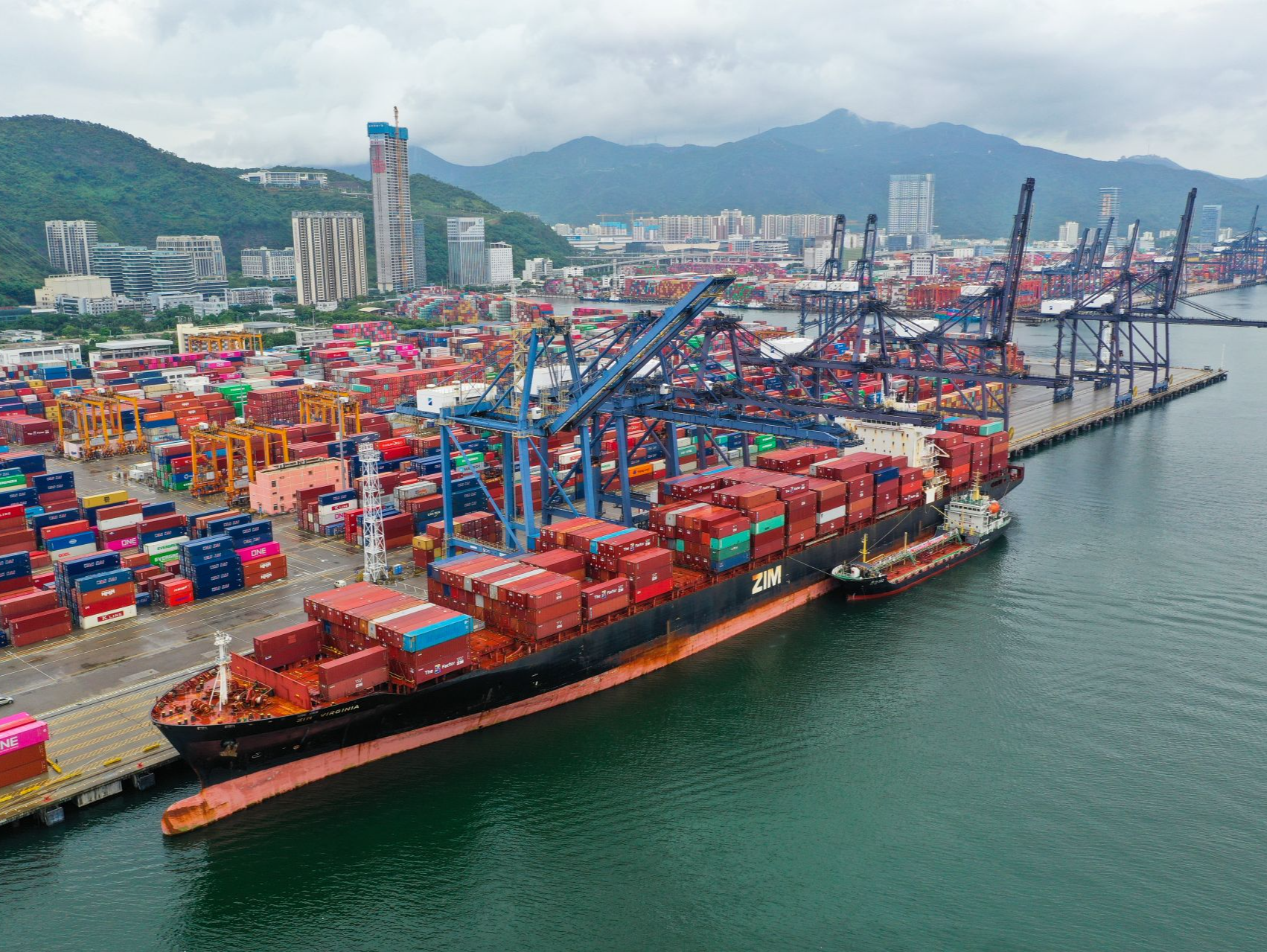 到2025年，争取中国（广东）自由贸易试验区进出口总额突破8000亿元