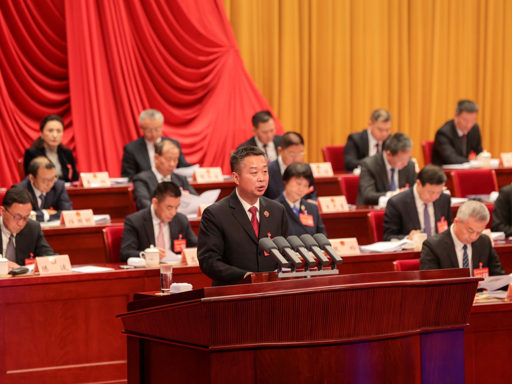 市人民检察院工作报告：全领域做深公益诉讼检察监督