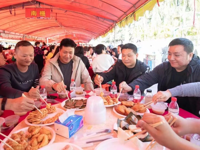 咸狗俐、牛肚、割刀……直流口水！虎门南栅美食节上的这些美食，你吃过吗？