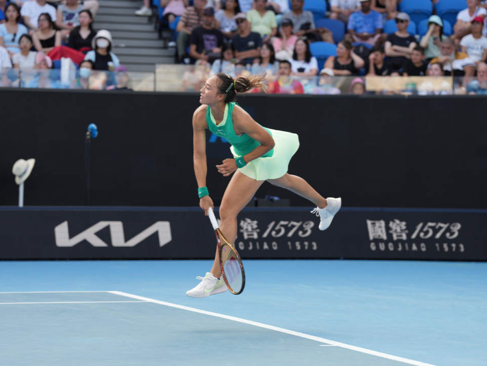 祝贺！郑钦文首次晋级澳网女单32强