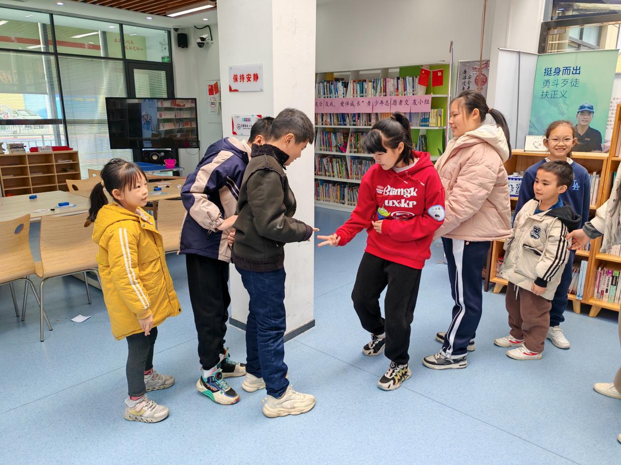 “友”你“友”我，爱伴成长——碧头社区开展青少年志愿者交友活动