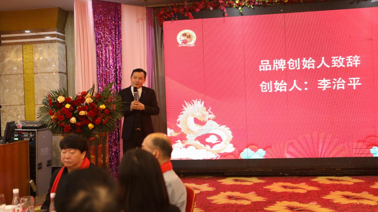 （南山记者发？）岁末促消费 中小企业迎来发展新机遇