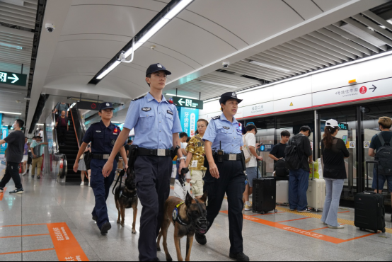 深圳轨道公安：守卫“地下动脉”，护航平安出行