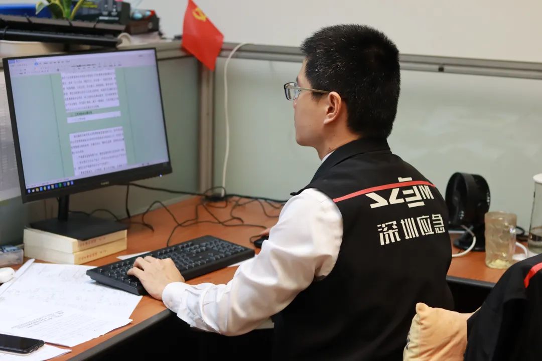 （应急）应急先锋丨黄灏 ：强化应急管理统筹协调，把牢守好城市安全底线