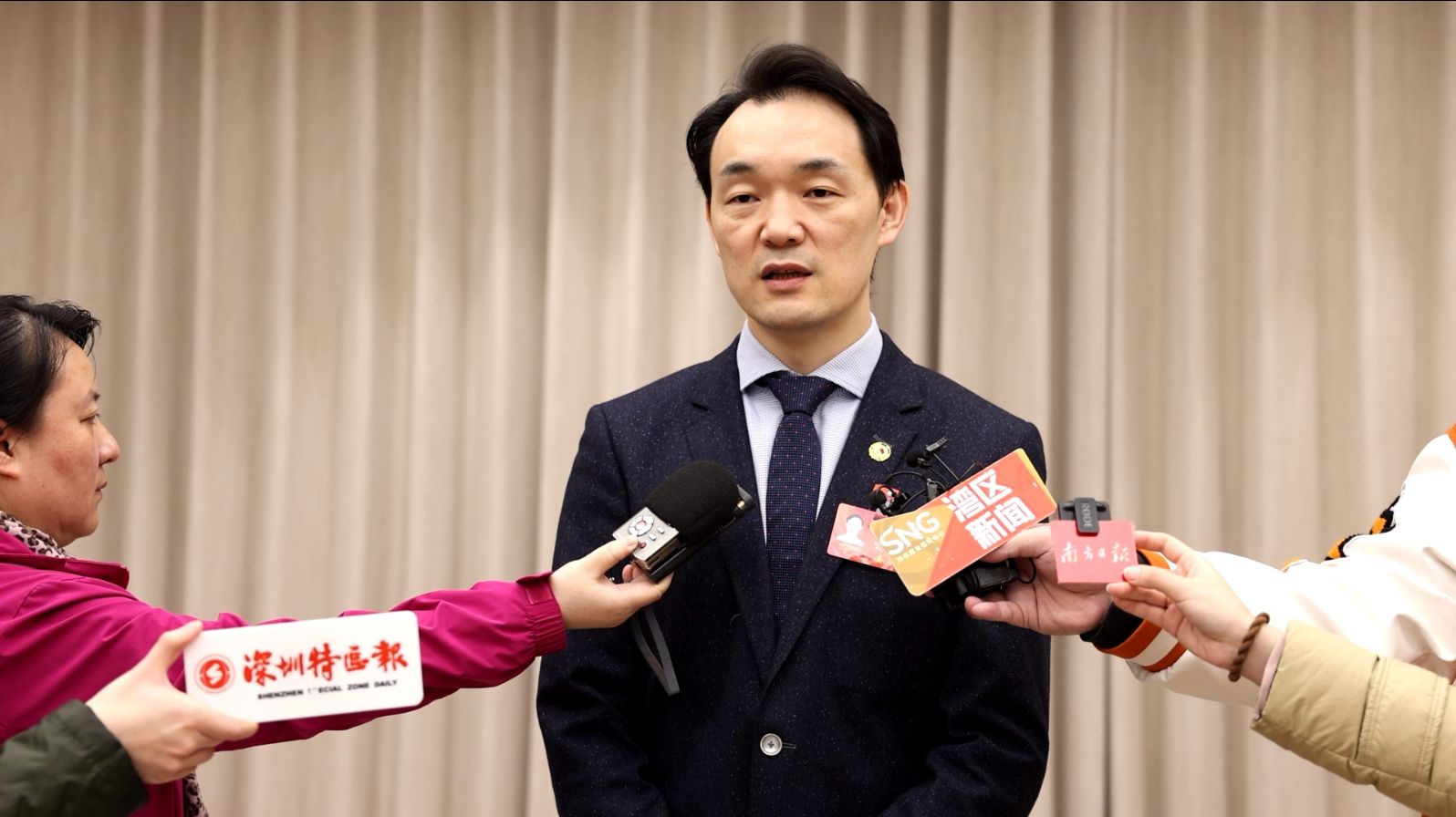 深圳市政协委员李鉴墨：多方面推动深圳生物医药临床实验