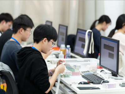 广东省职业院校学生专业技能大赛智慧金融赛项在深职大举行