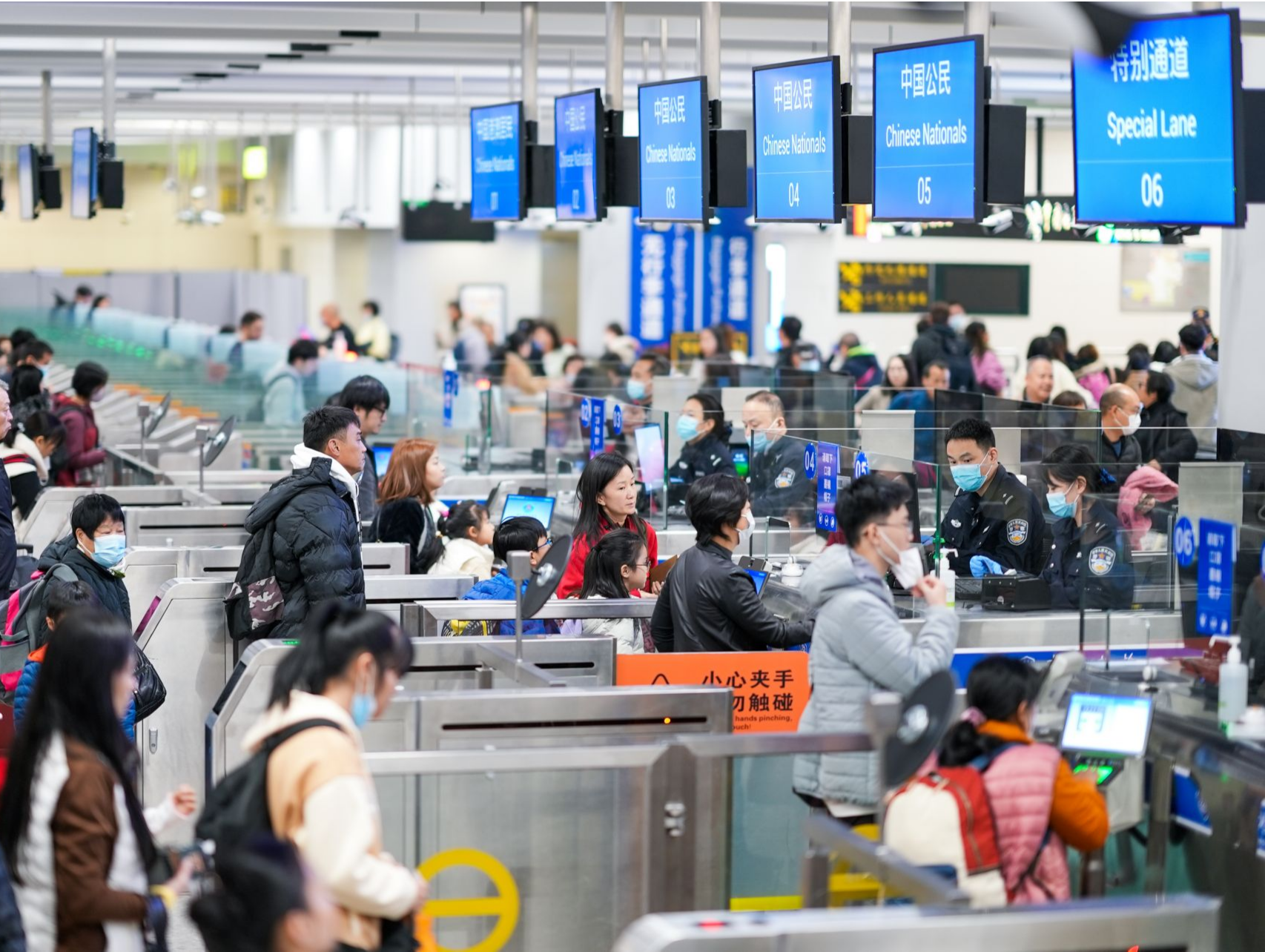 西九龙站口岸2023年迎客超1988万人次 内地旅客占比超6成