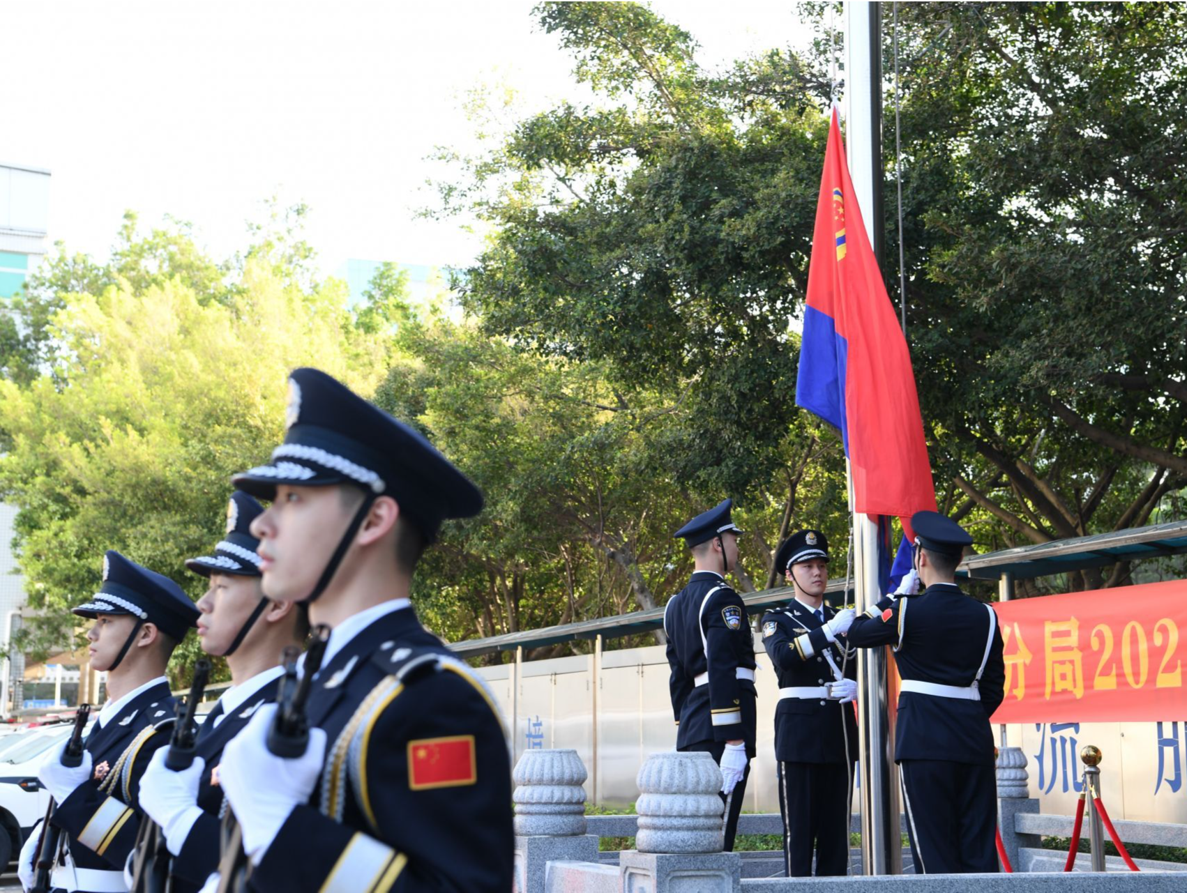 中国人民警察节｜龙岗公安：推动全区“枫桥式公安派出所”建设全面提档升级