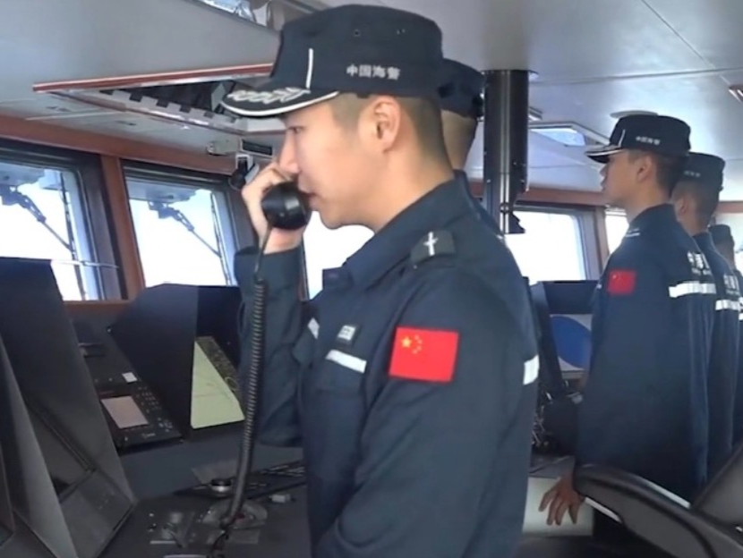 中国海警局新闻发言人就菲律宾非法侵闯黄岩岛发表谈话
