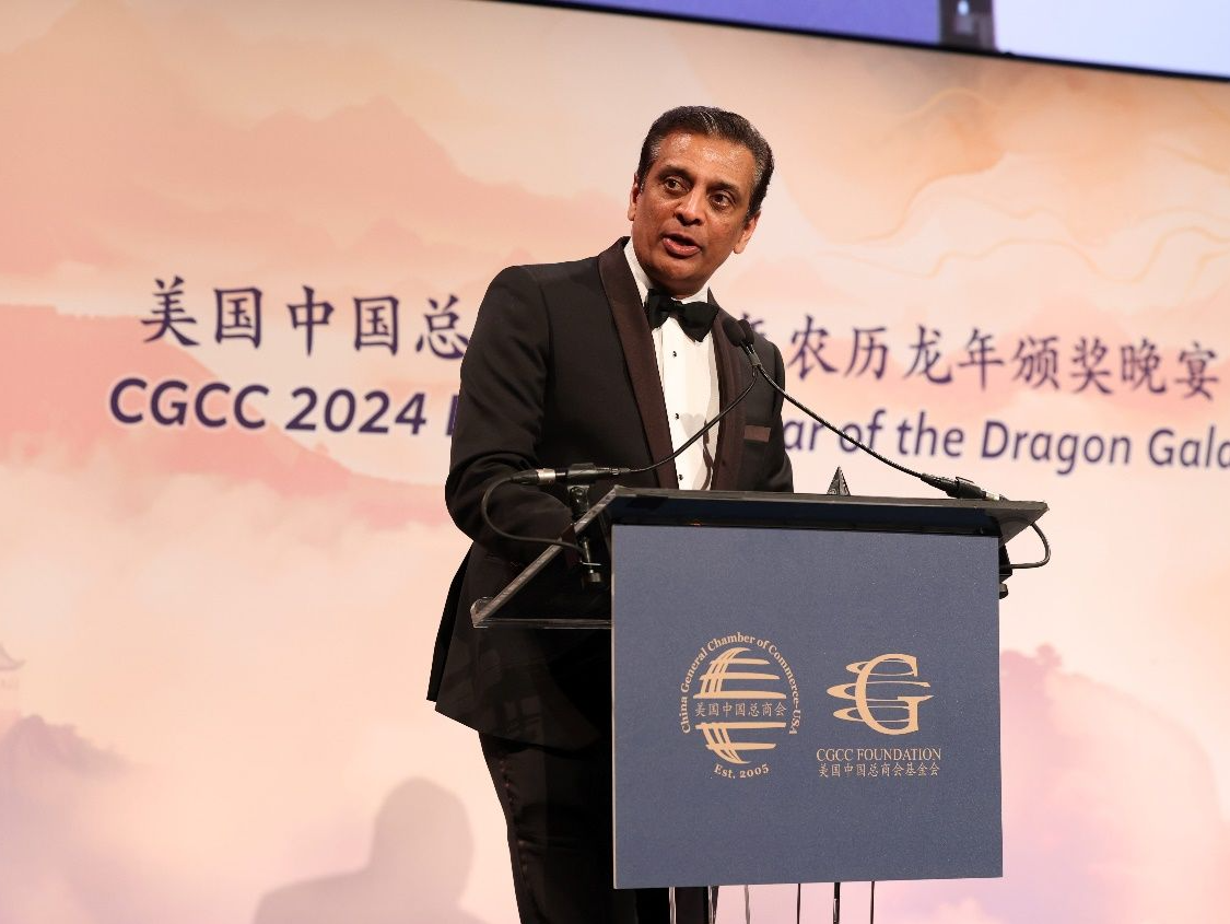 联邦快递集团总裁芮思博荣获美国中国总商会“国际领导力”奖