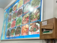 游客在桂林某米粉店遇到阴阳菜单，官方：立案调查、闭门整改